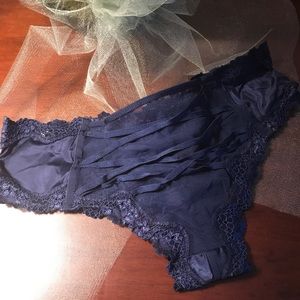 Victoria Secret NWT Cheeky Panty, Size S/P